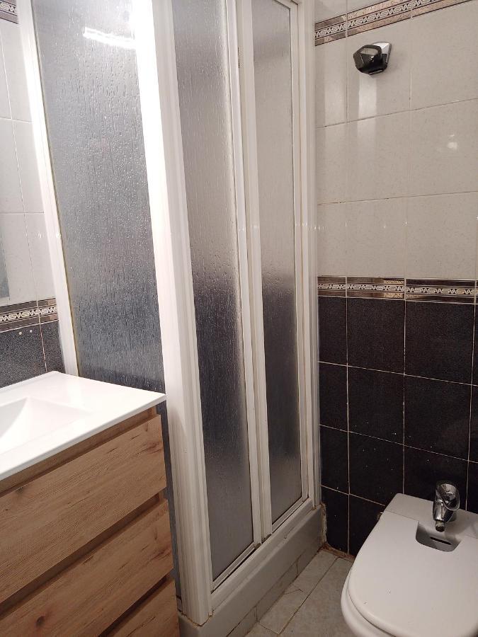 Tourist Room Валенсия Екстериор снимка
