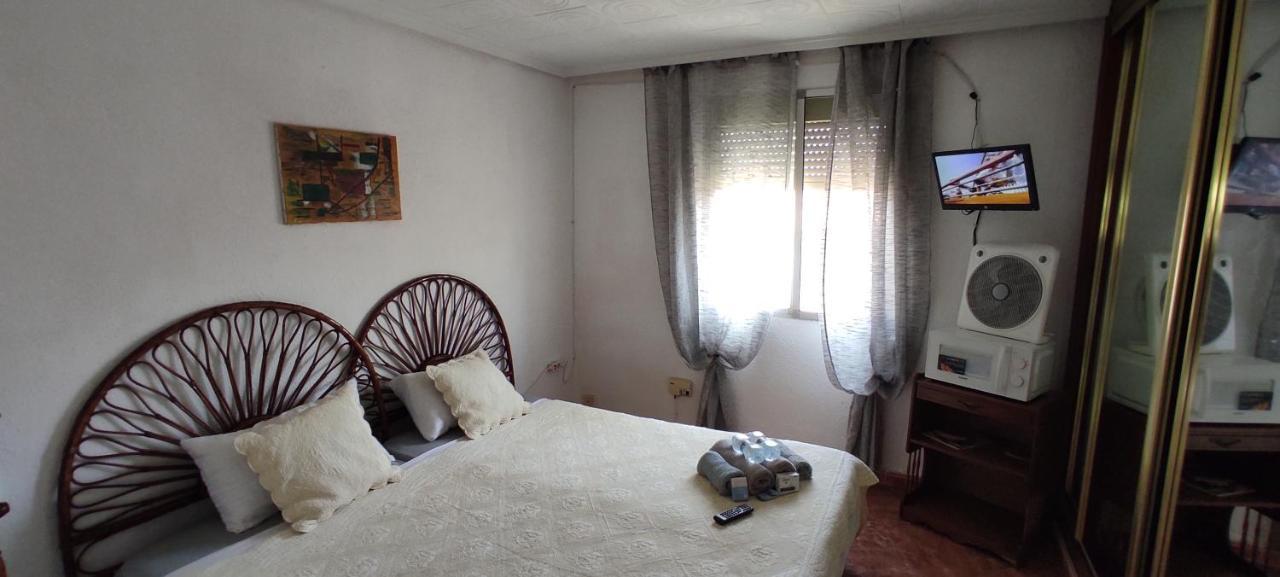 Tourist Room Валенсия Екстериор снимка